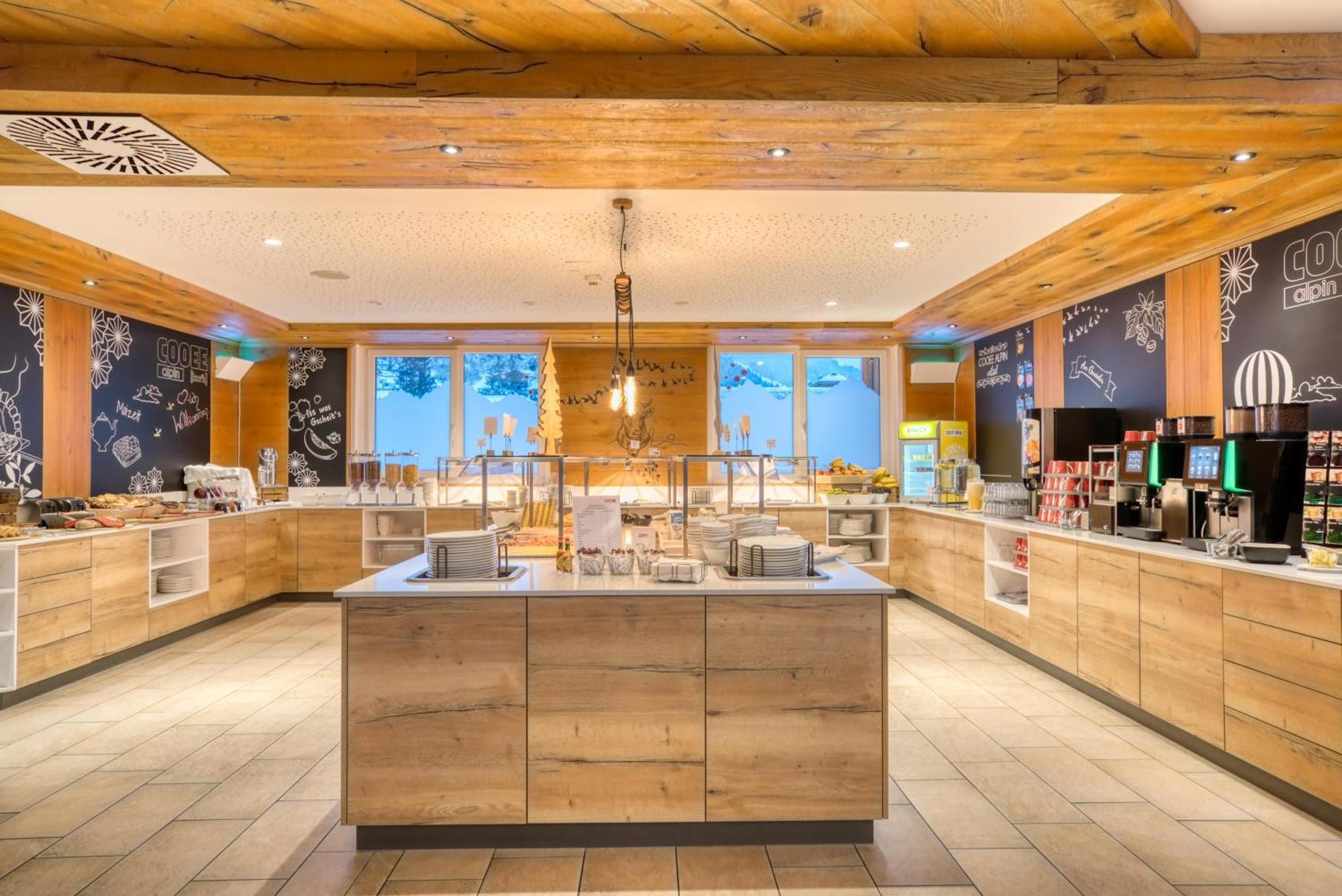 巴德克莱恩基希海姆库伊阿尔卑斯酒店 巴德小基希海姆 外观 照片
